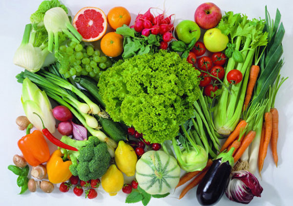 Chất xơ hòa tan có trong các loại rau, củ, quả có nhiều xơ như măng, rau xanh.